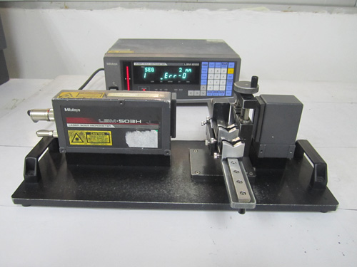 Mitutoyo laser measuring device 